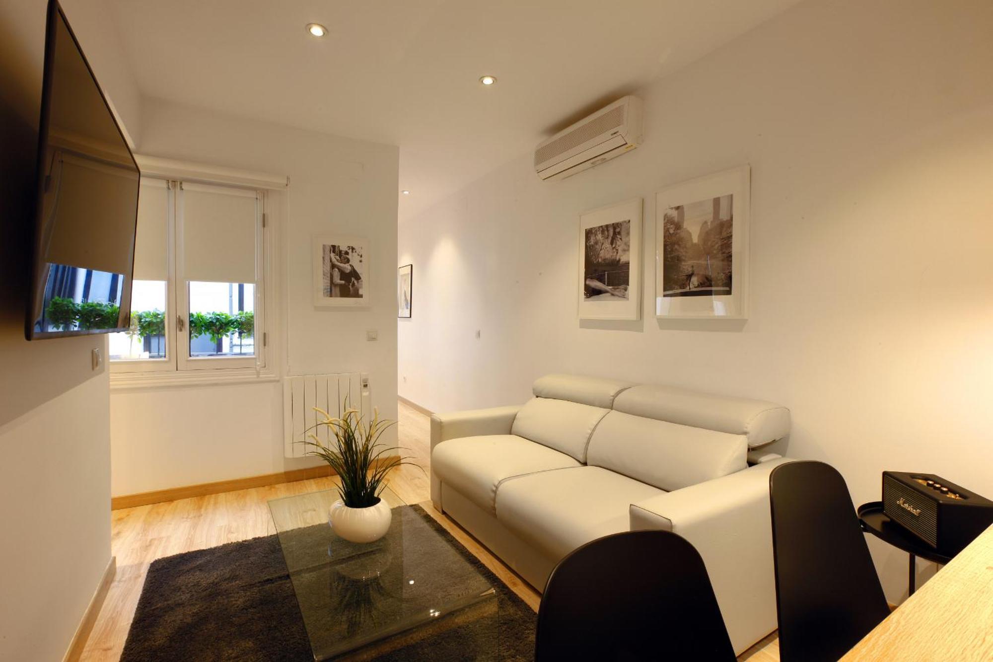 Atocha Suite - Barrio De Las Letras Madrid Buitenkant foto